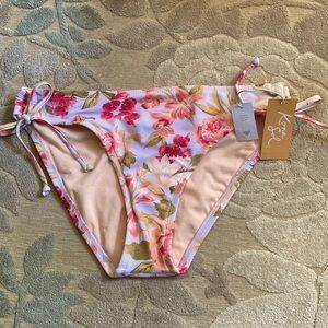 NWT Kona sol size large, medium coverage hipster floral bikini bottom
